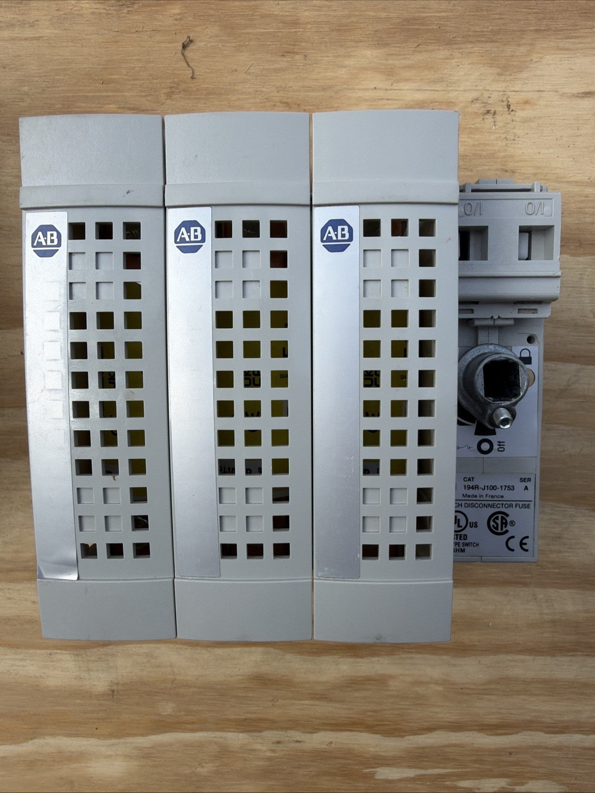 Allen-Bradley 194R-J100-1753 Used