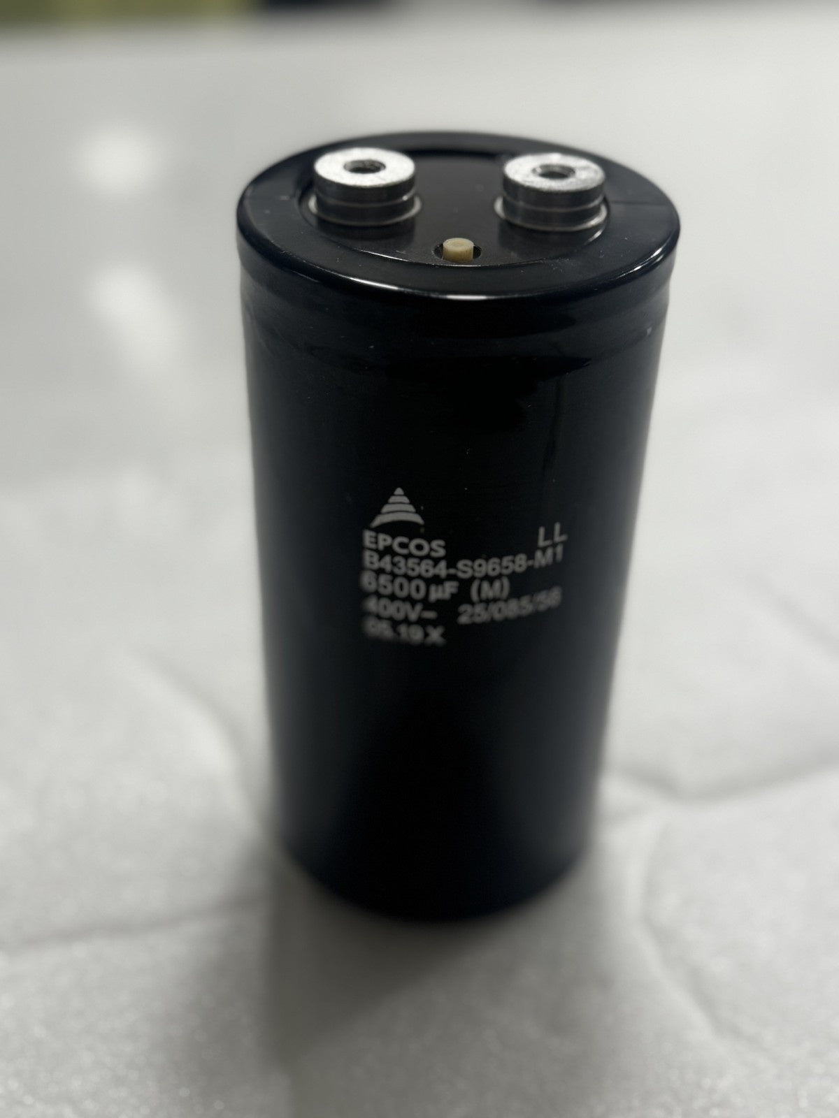 EPCOS b43564-s9658-m1 New