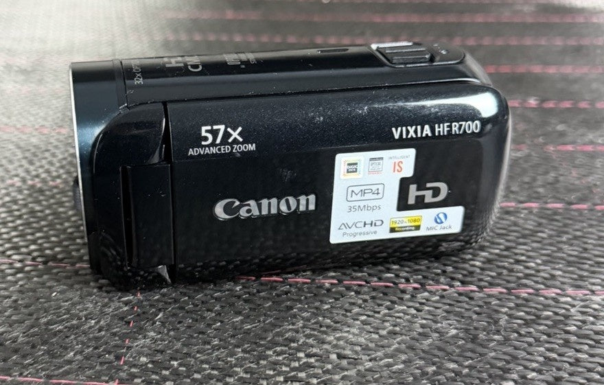 Canon Canon VIXIA HF R700 Used
