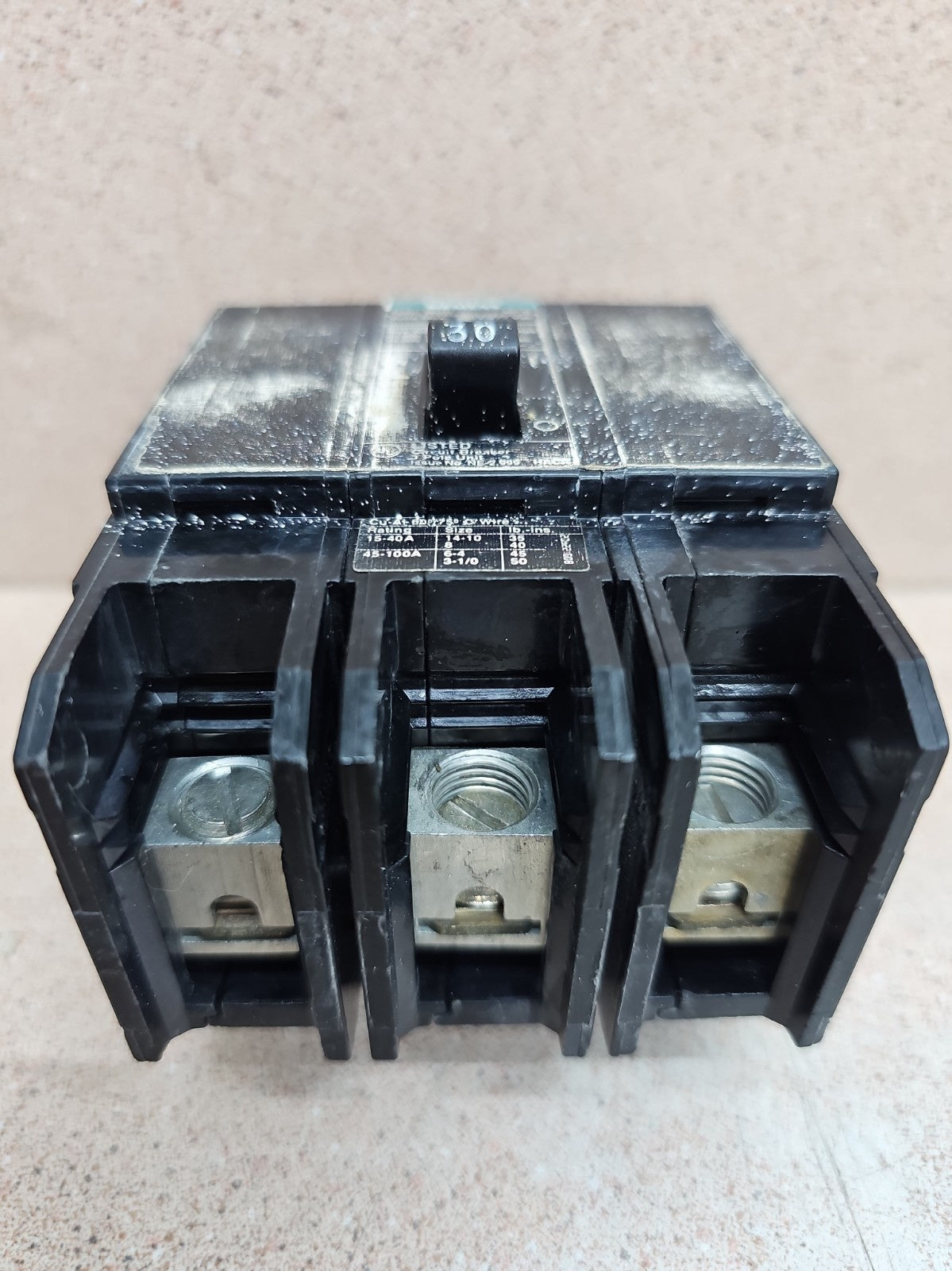 Siemens BQD330 Used