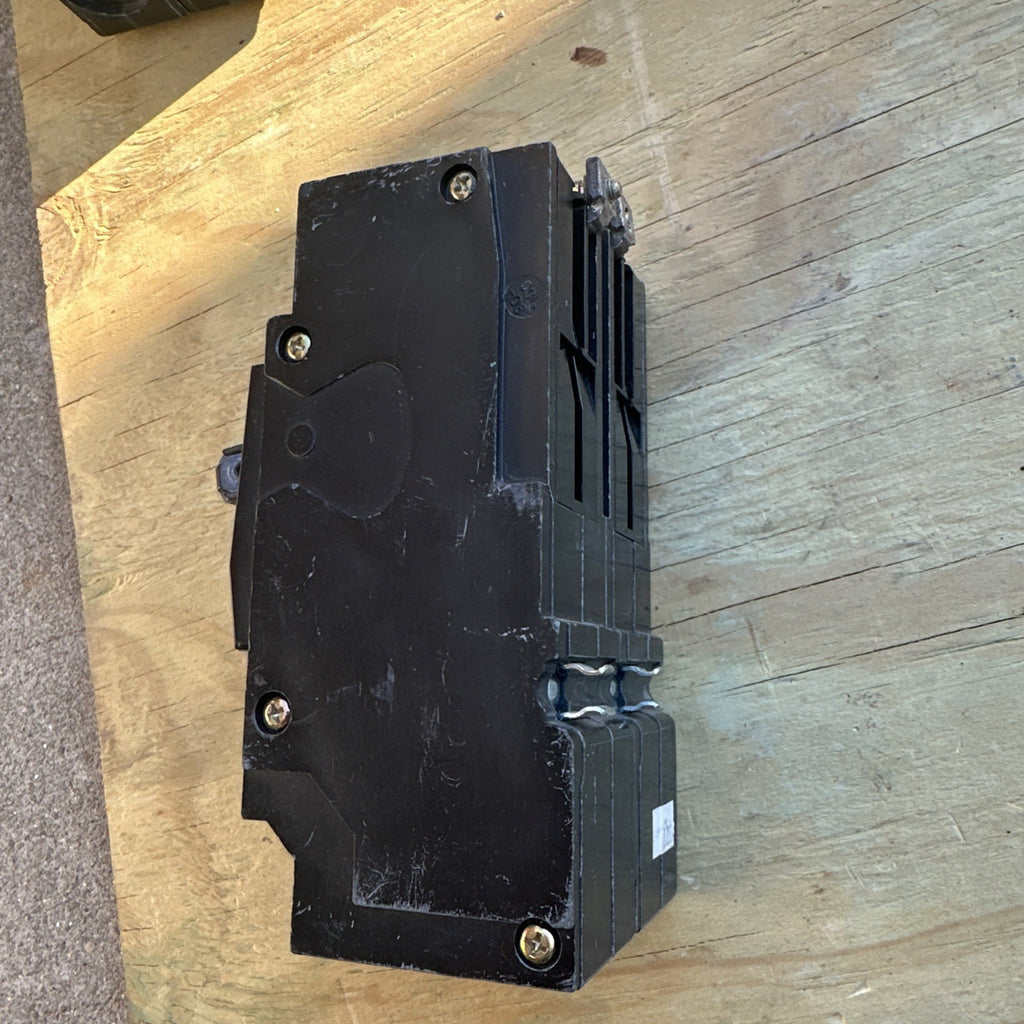 Square D QOB2150VH Used