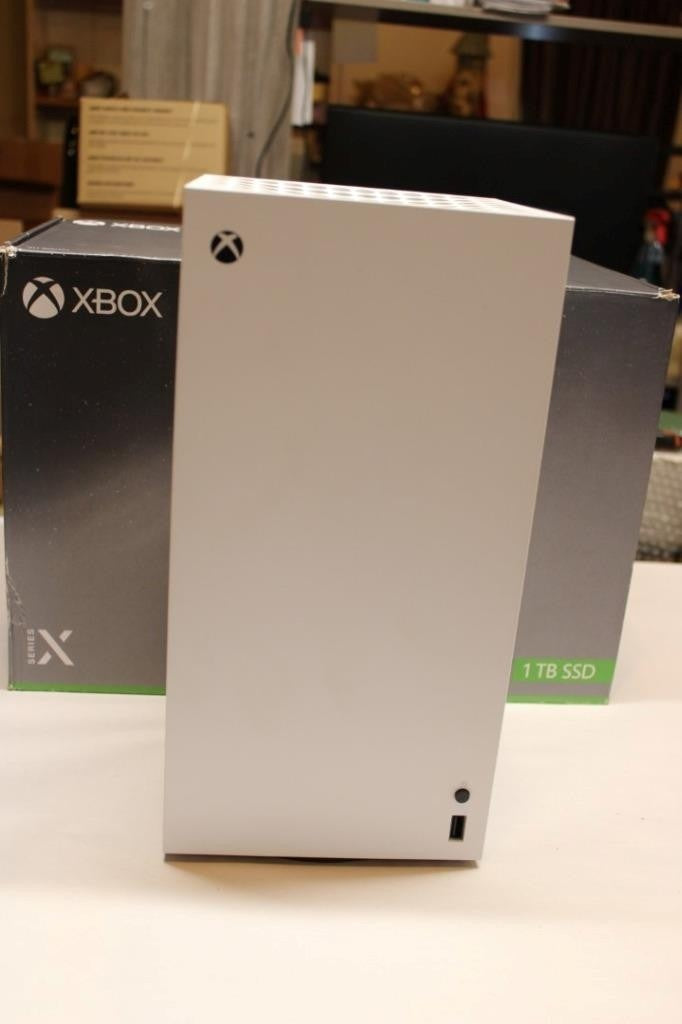 Microsoft Xbox X Series Used