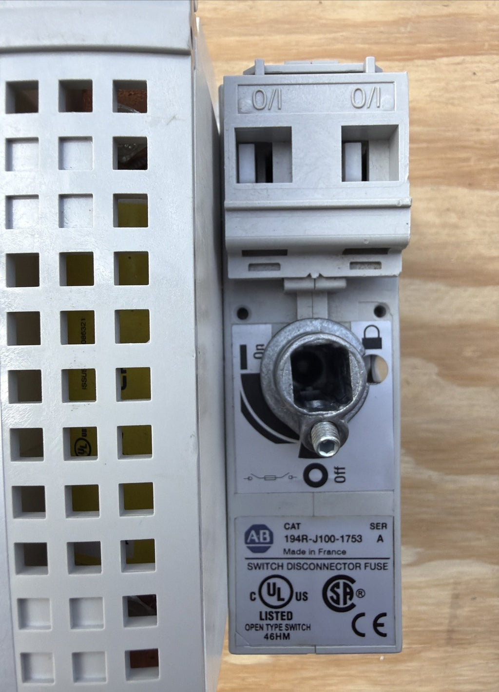 Allen-Bradley 194R-J100-1753 Used