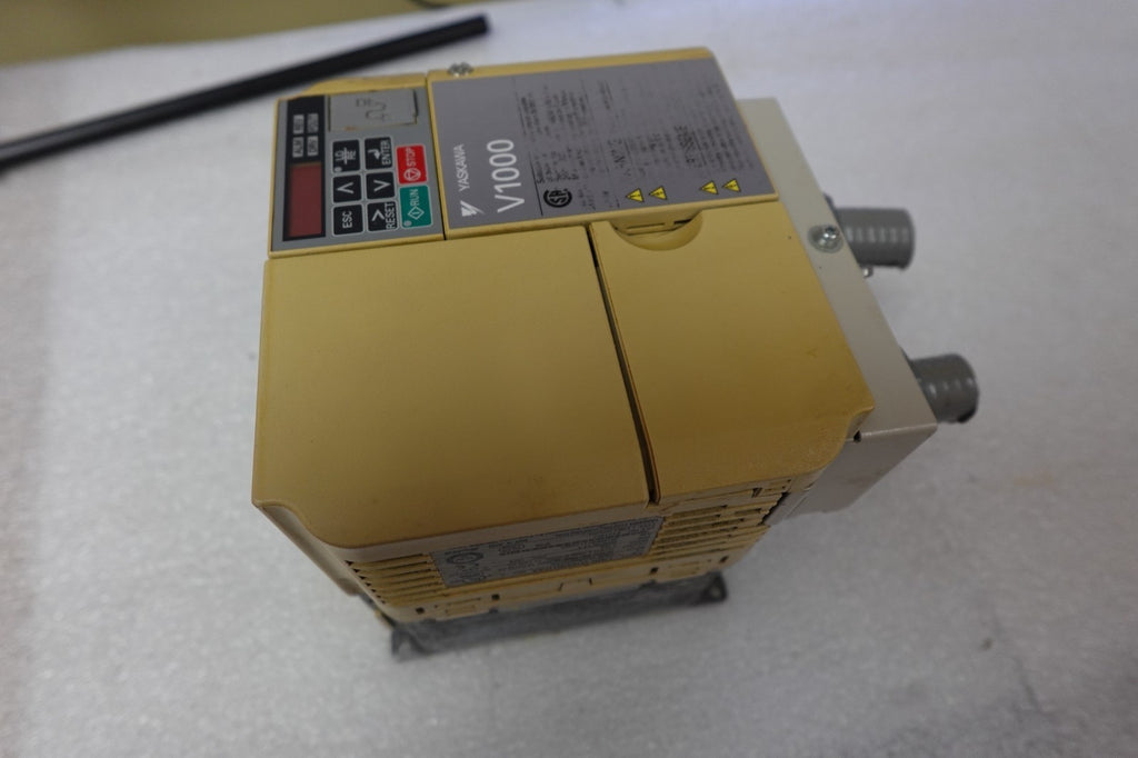 Yaskawa CIMR-VU4A0011FAA Used
