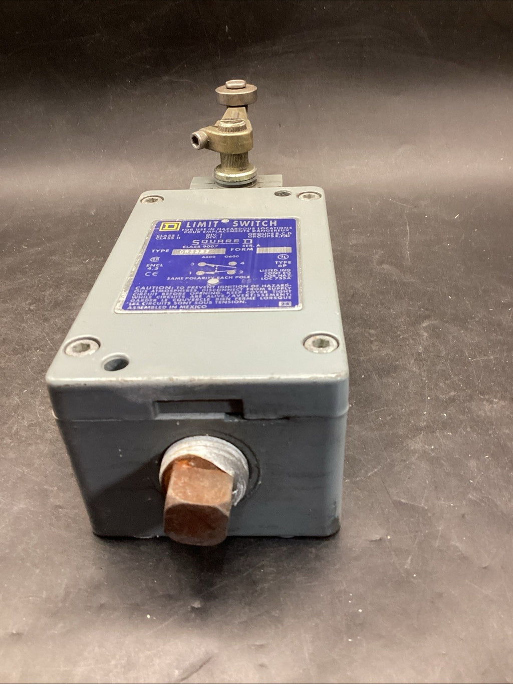 Square D 9007 CR53B2 Used