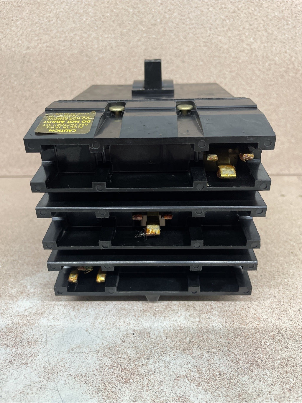 Square D FA32040 Used