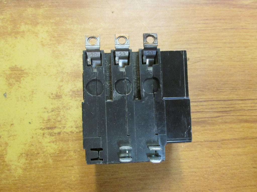 Square D QOB3351021 Used
