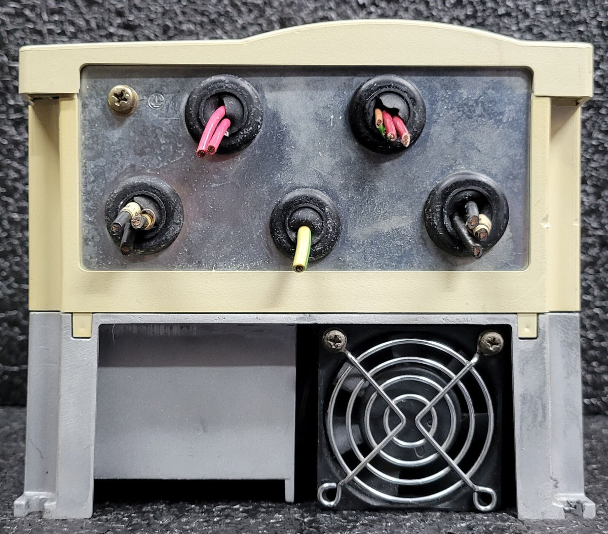 Toshiba VFS7-4037UPL (1) Used