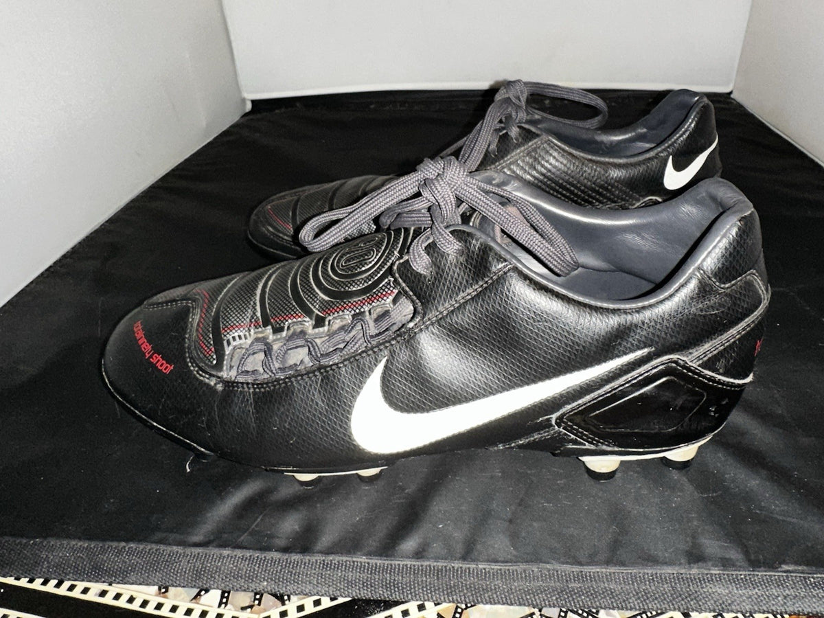 Nike Total Ninety Shoot Used