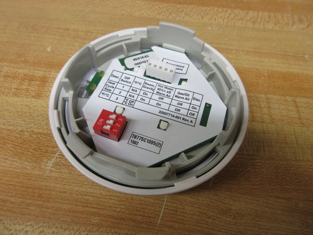 Honeywell T8775C 1005 New