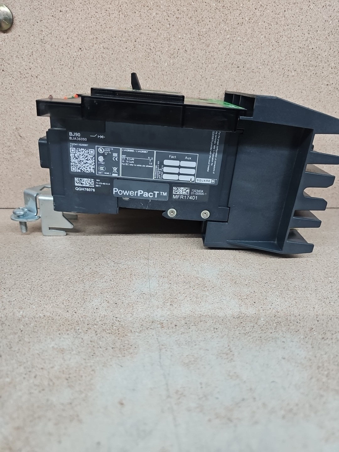 Square D BJA36090 Used