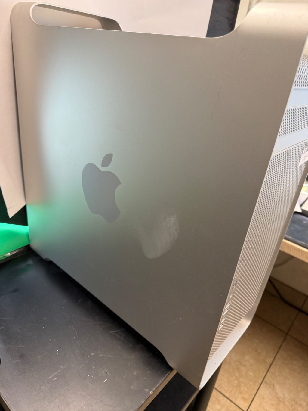 Apple A1186 Used