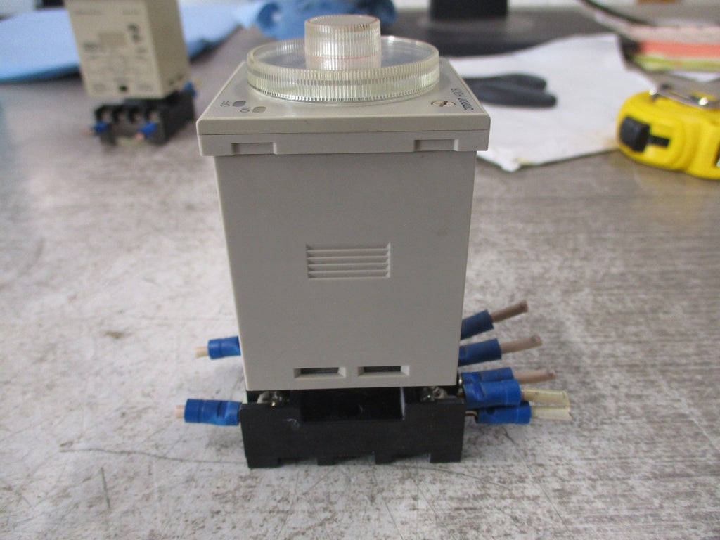 Omron H3CR-F8-300 Used
