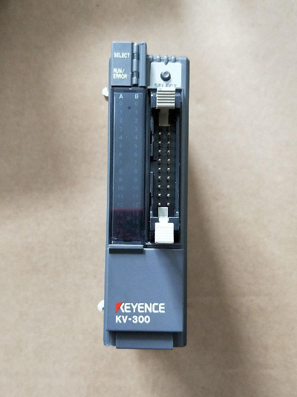 1pc for  KEYENCE KV-300 used KV300