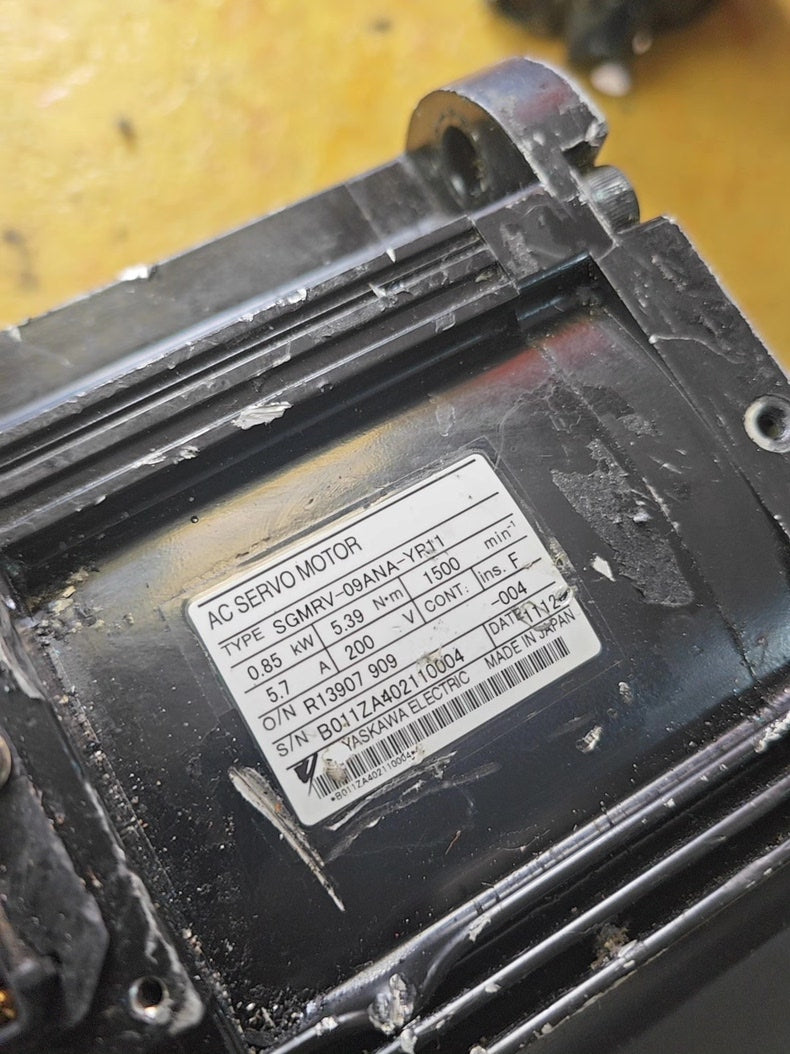 Yaskawa SGMRV-09ANA-YR11 Used Servo Drives & Motors Industrial Automation