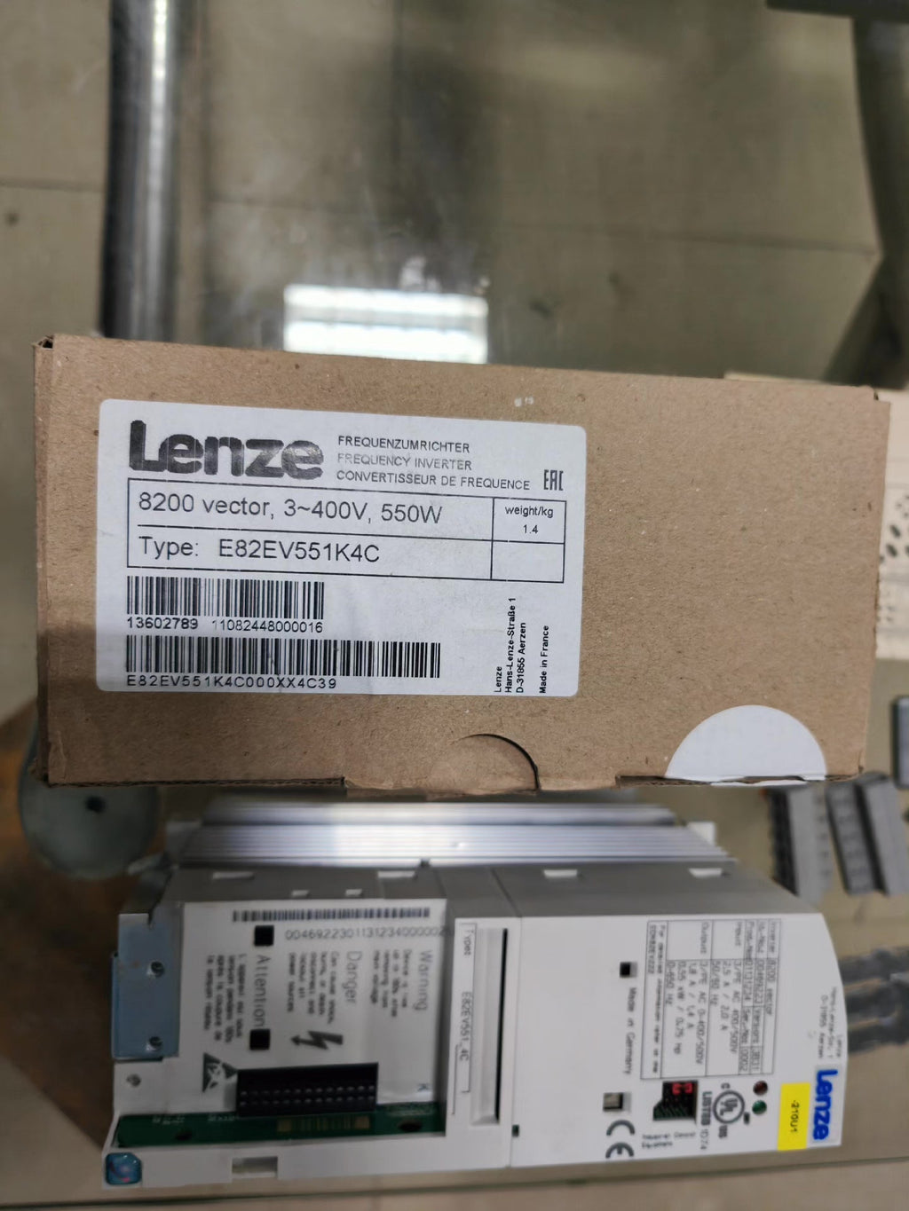 Lenze E82EV551-4C New Industrial Automation Spare Part for Industrial Automation