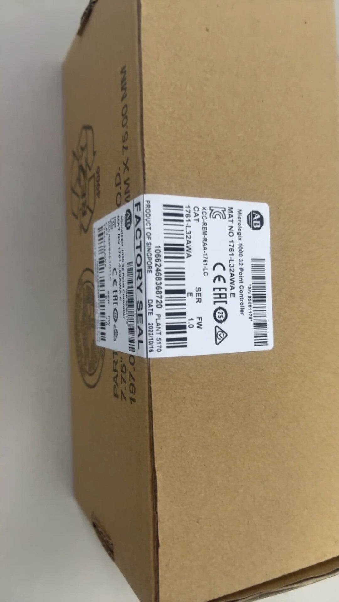 Allen Bradley 1761-L32AWA New Industrial Automation Spare Part for Industrial Automation