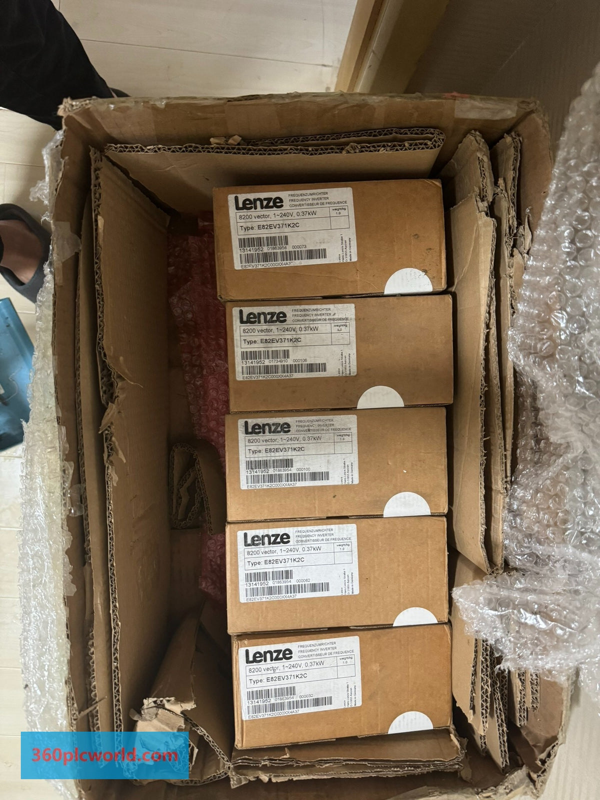 Lenze E82EV371K2C New Obsolete Industrial Spare Parts