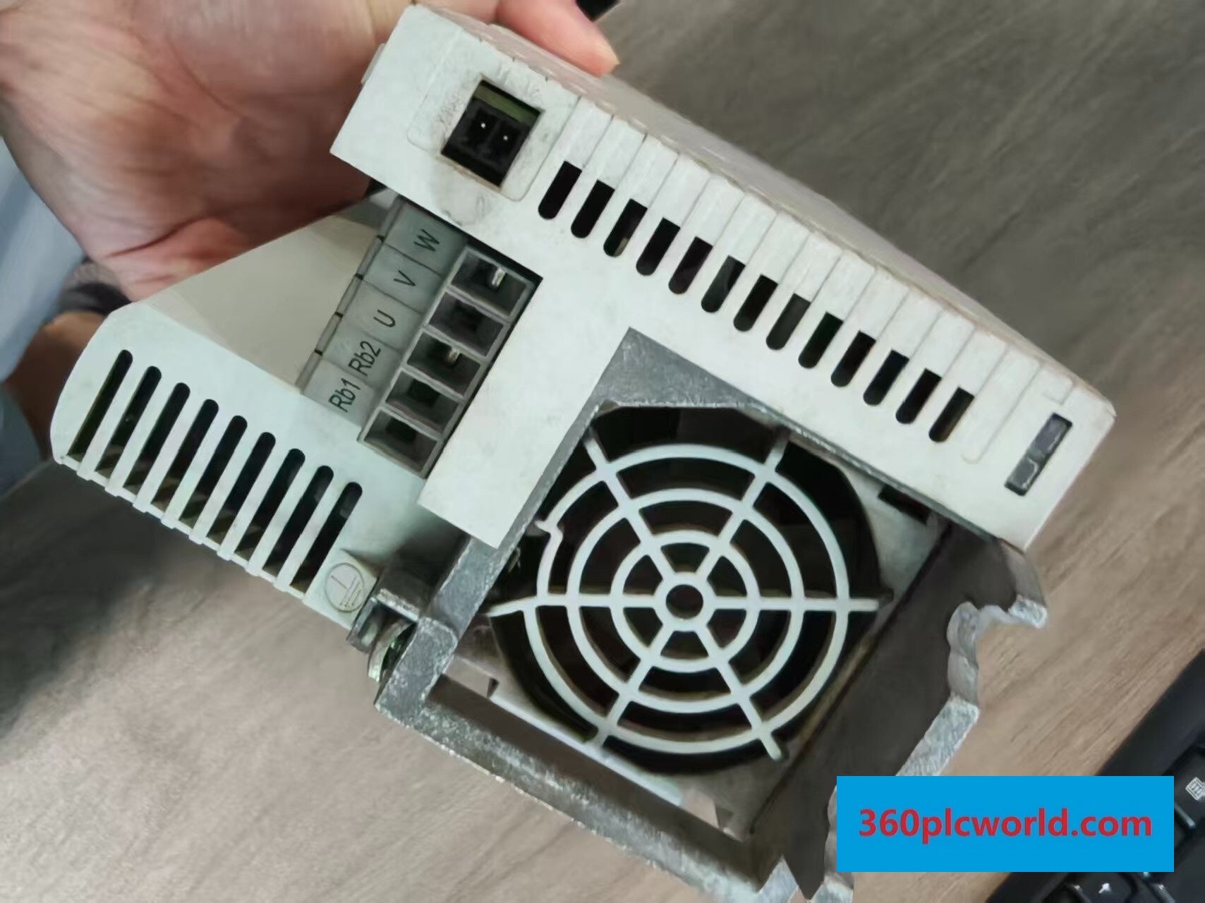 Lenze I5DAE240F10010000S New Industrial Automation Spare Part for Industrial Automation
