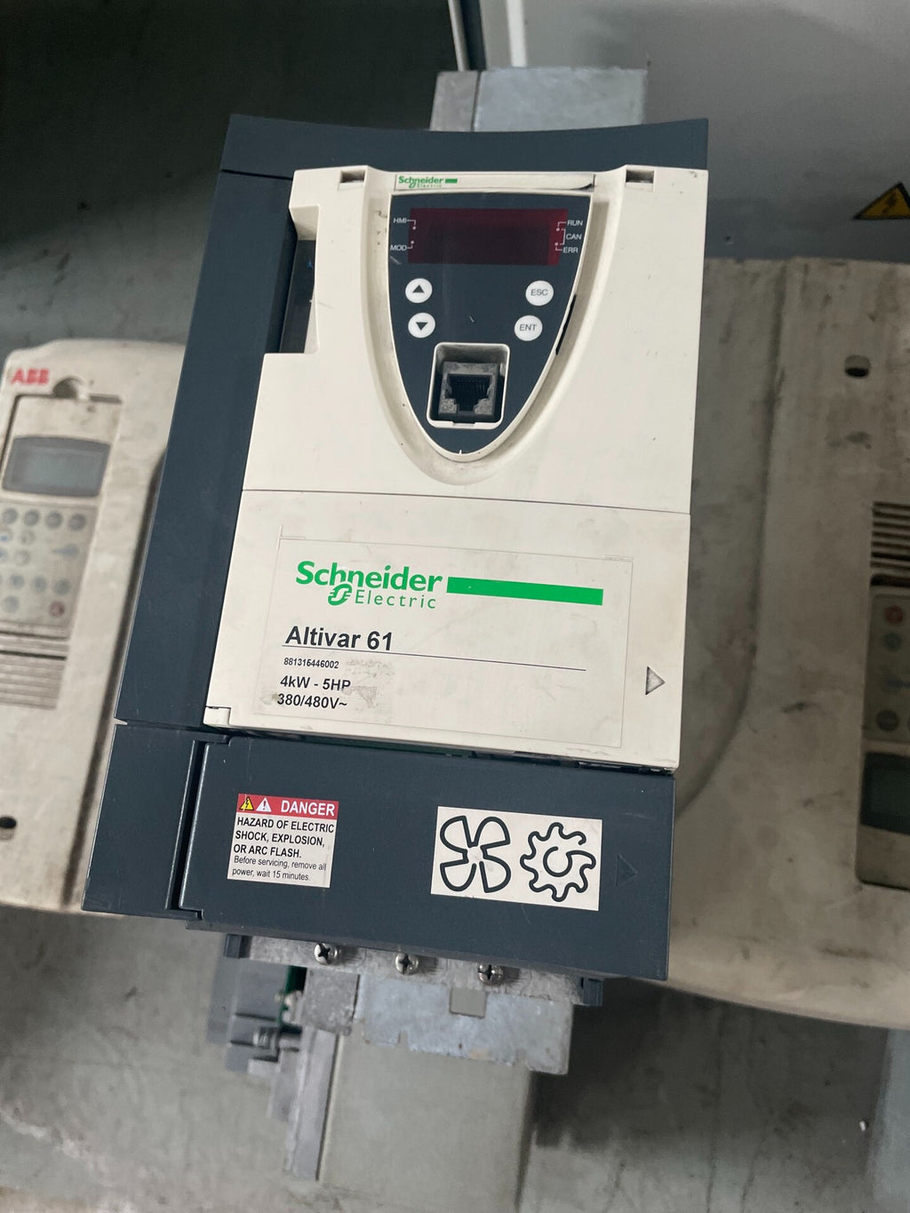 Schneider ATV61HU40N4Z Used Variable Frequency Drive Industrial Automation