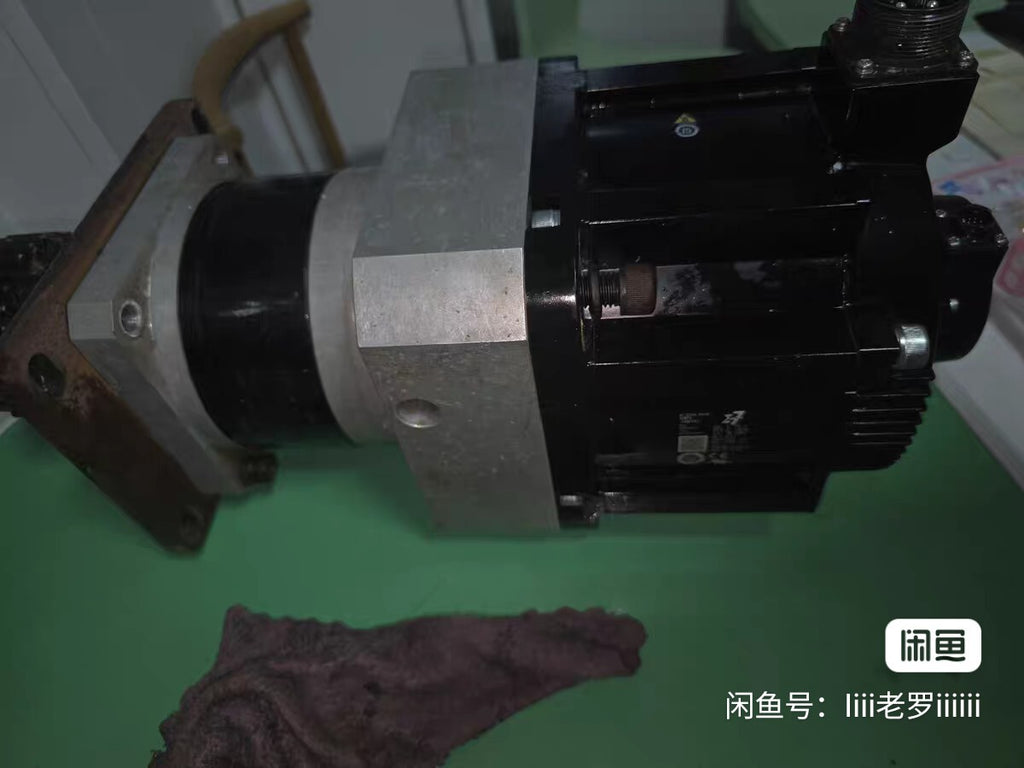 Yaskawa SGM7G-44AFC61 New Servo Drive Motor for Industrial Automation