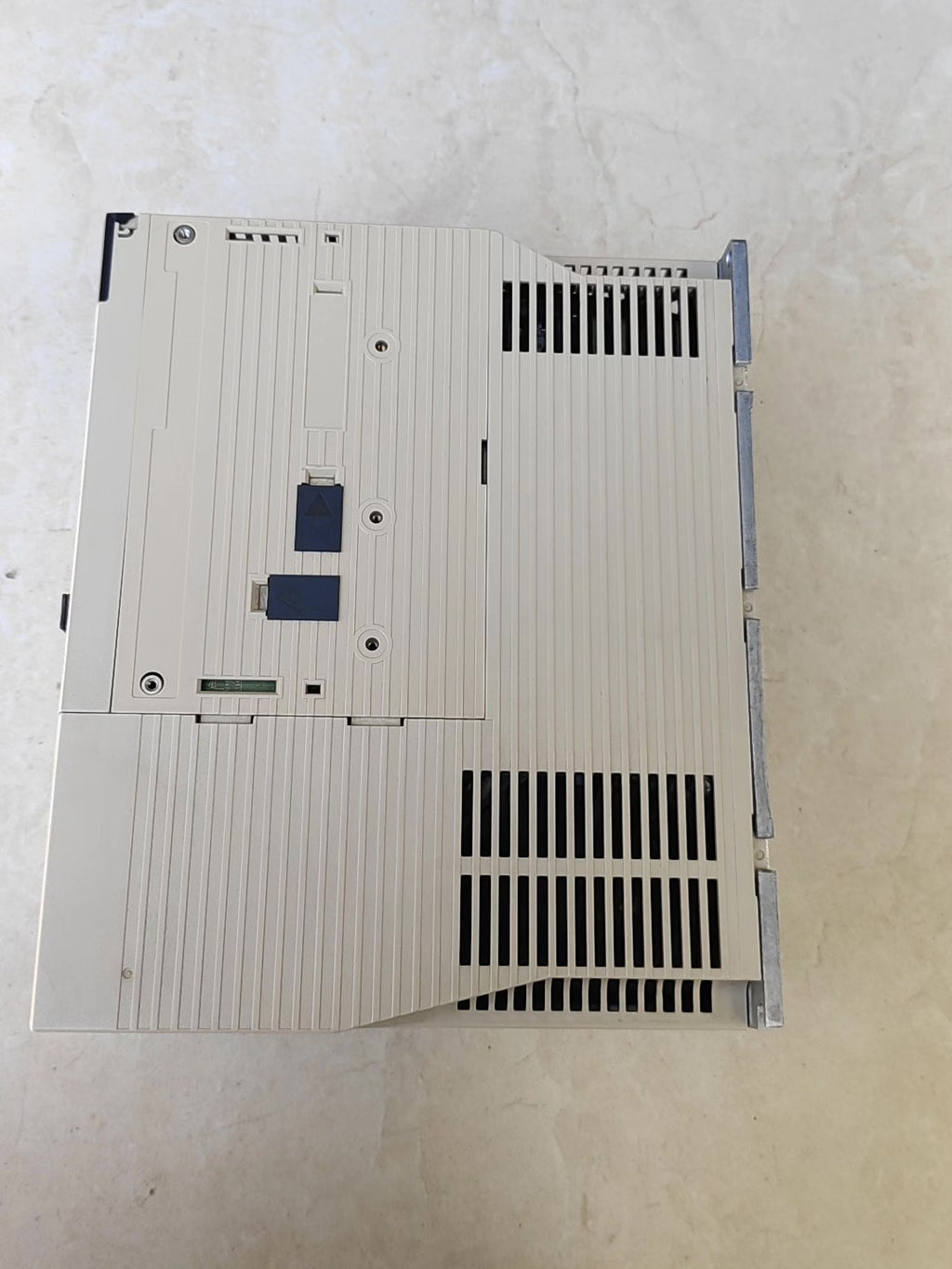 Yaskawa SGDV-330A01A002000 Used Servo Drive Motor for Industrial Automation