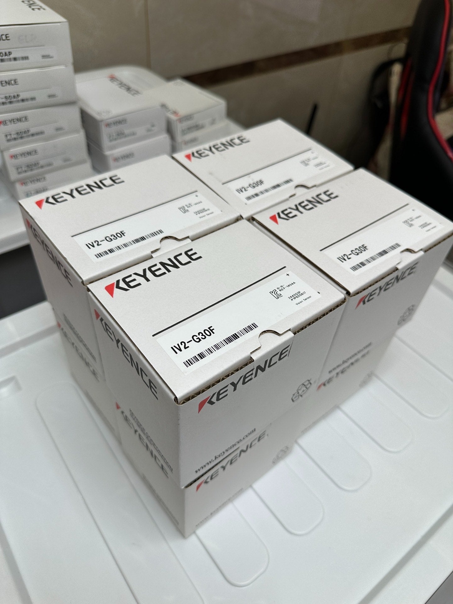 Keyence IV2-G30F New Sensors & Encoders Industrial Automation