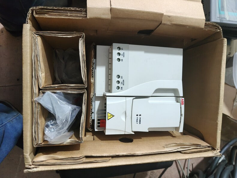 ABB ACS310-03E-17A2-4 New Servo Drive Motor for Industrial Automation