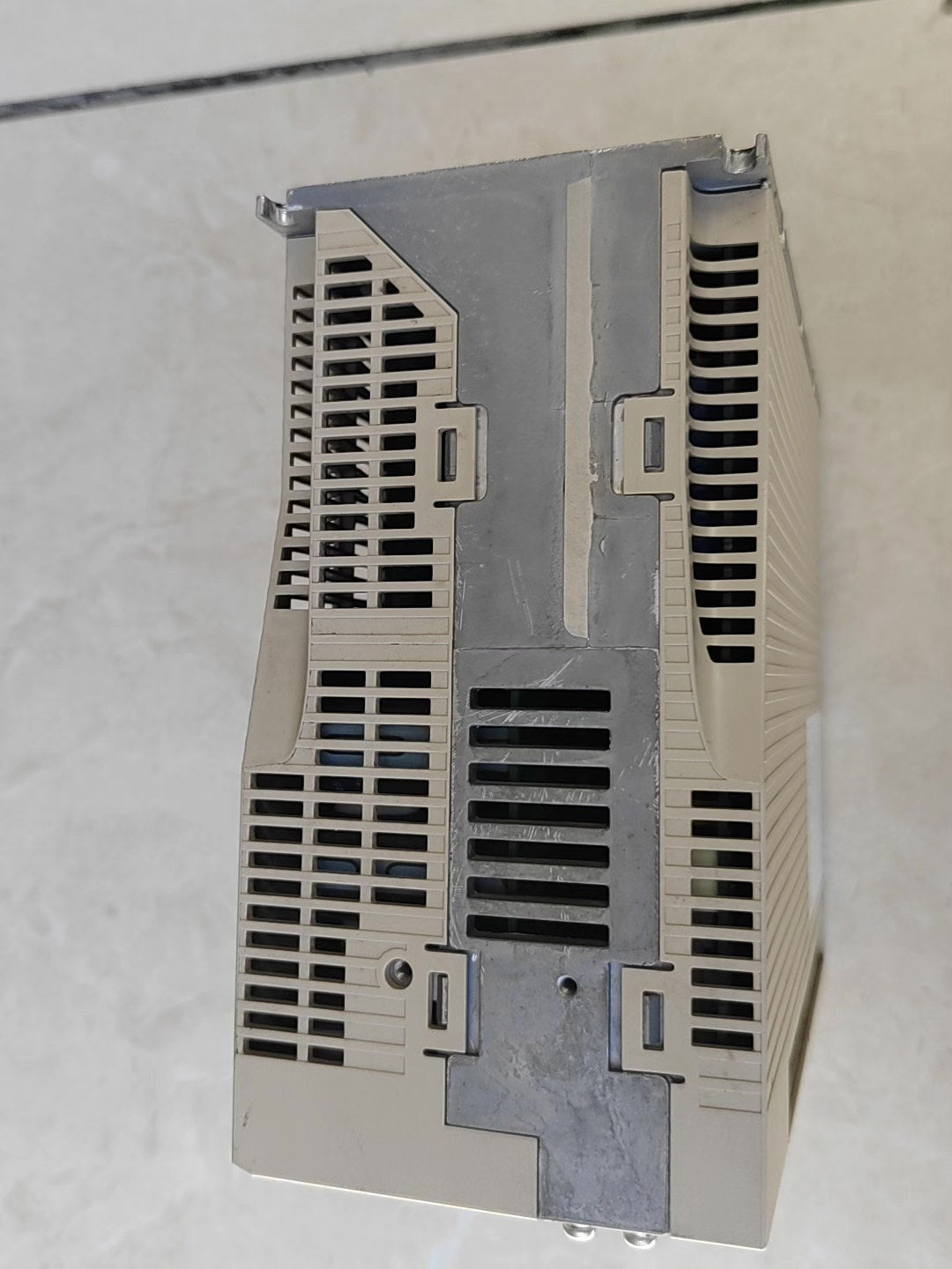 Yaskawa SGDV-330A01A002000 Used Servo Drive Motor for Industrial Automation