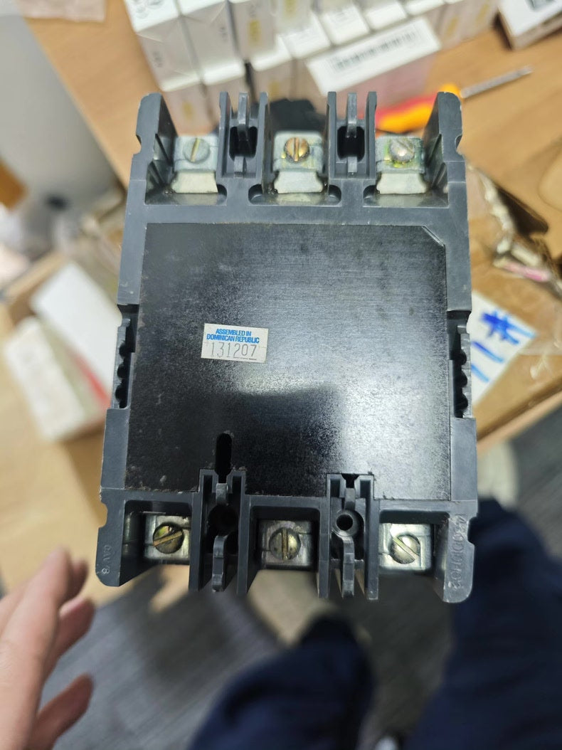 Eaton HMCP100R3 Used PLC HMI Module for Industrial Automation
