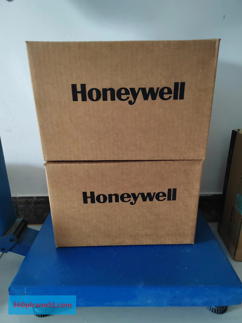 Honeywell DC2800-CE-0S0-200-000-00-0 New Obsolete Industrial Spare Par