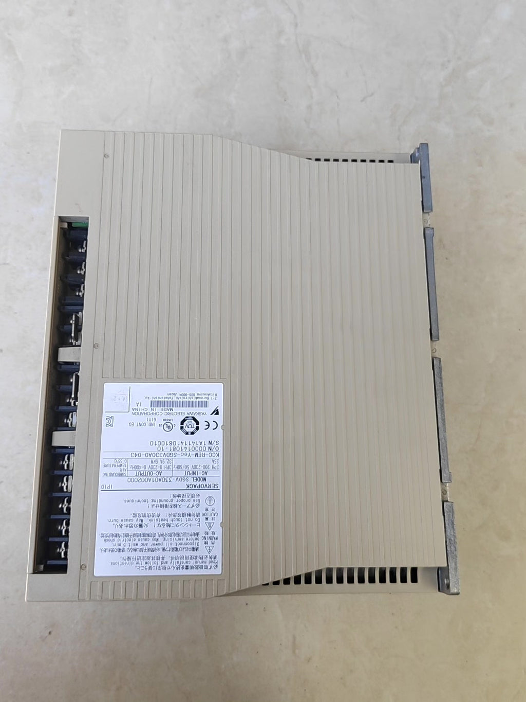 Yaskawa SGDV-330A01A002000 Used Servo Drive Motor for Industrial Automation