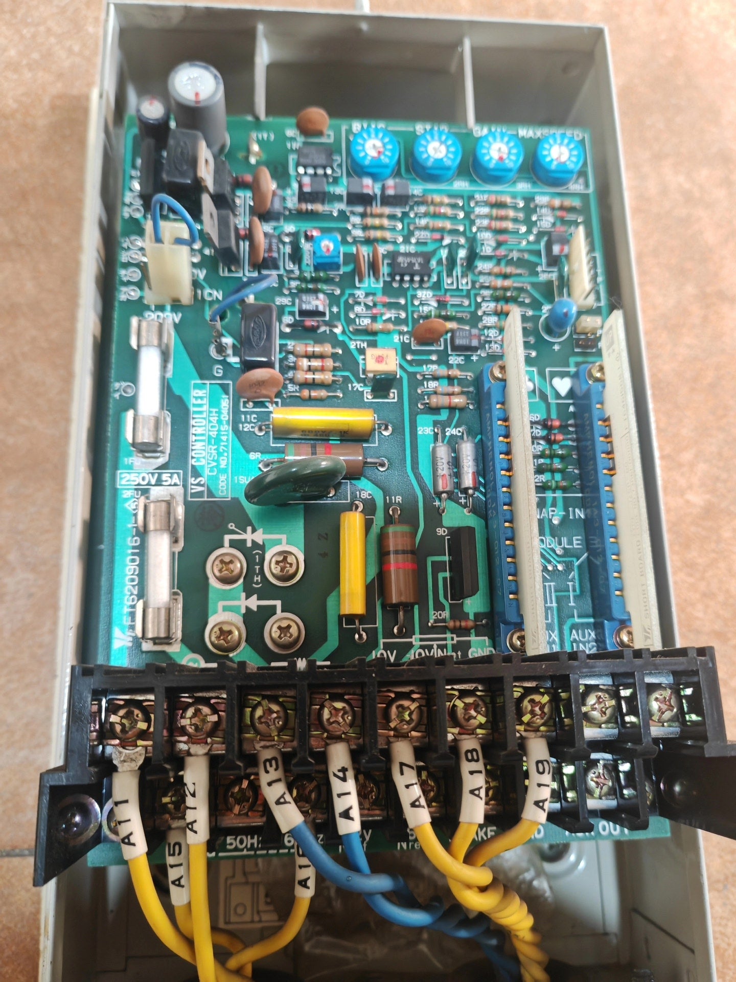 Yaskawa CVSR-404H Used Industrial Automation Spare Part for Industrial Automation