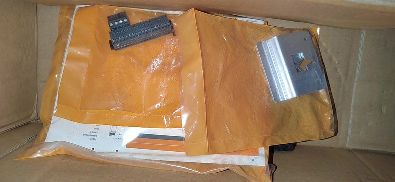 B&R 8V1090.00-2 New PLC HMI Module for Industrial Automation