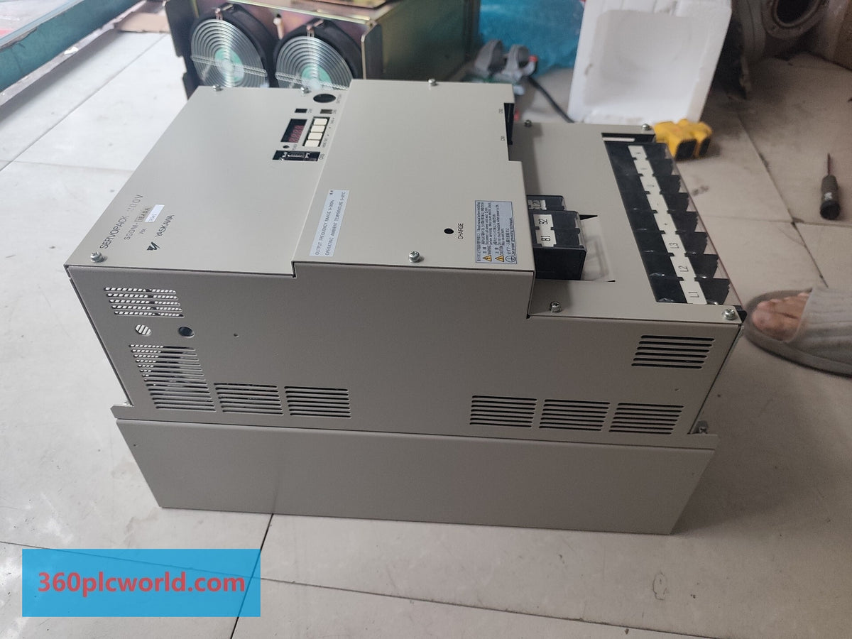 Yaskawa SGDM-1EADA New Servo Drives & Motors