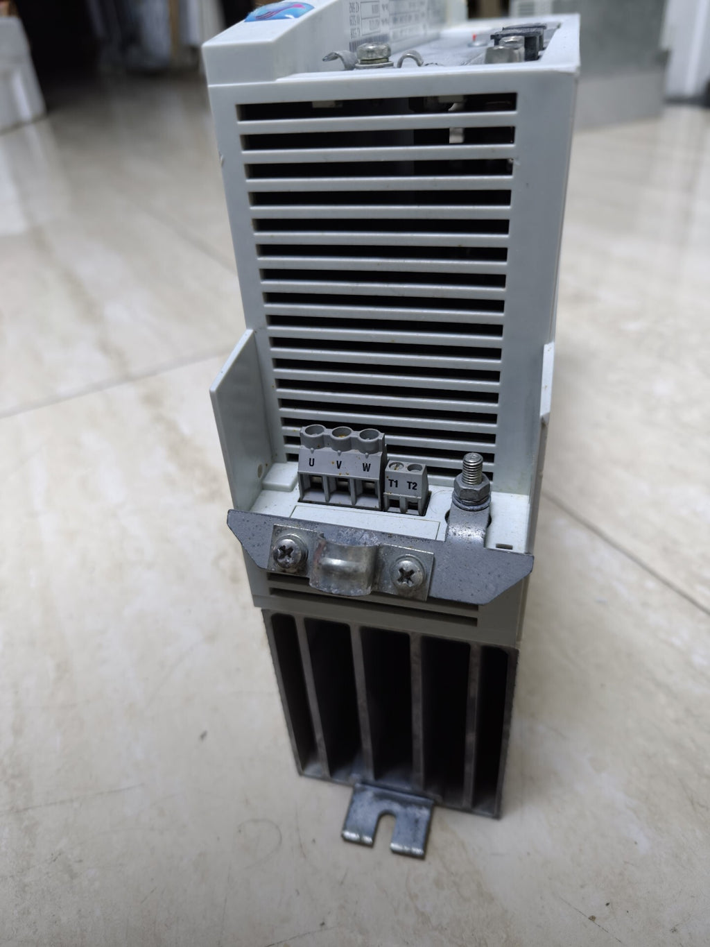 Lenze EVS9322-ES Used Obsolete Industrial Spare Parts Industrial Automation