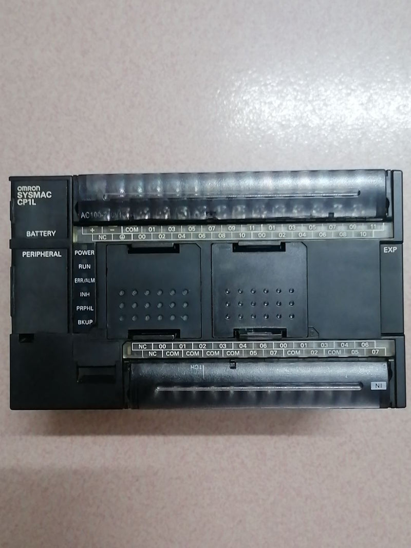 1PC USED OMRON CP1L-M40DR-A