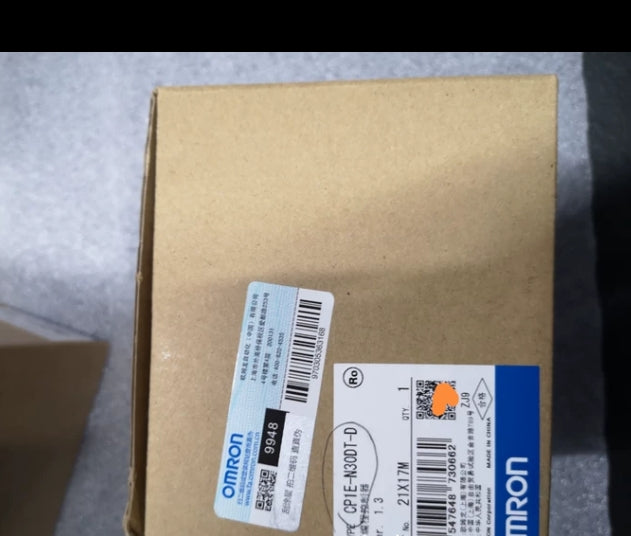 New OMRON CP1E-N30DT-D PLC programmable controller