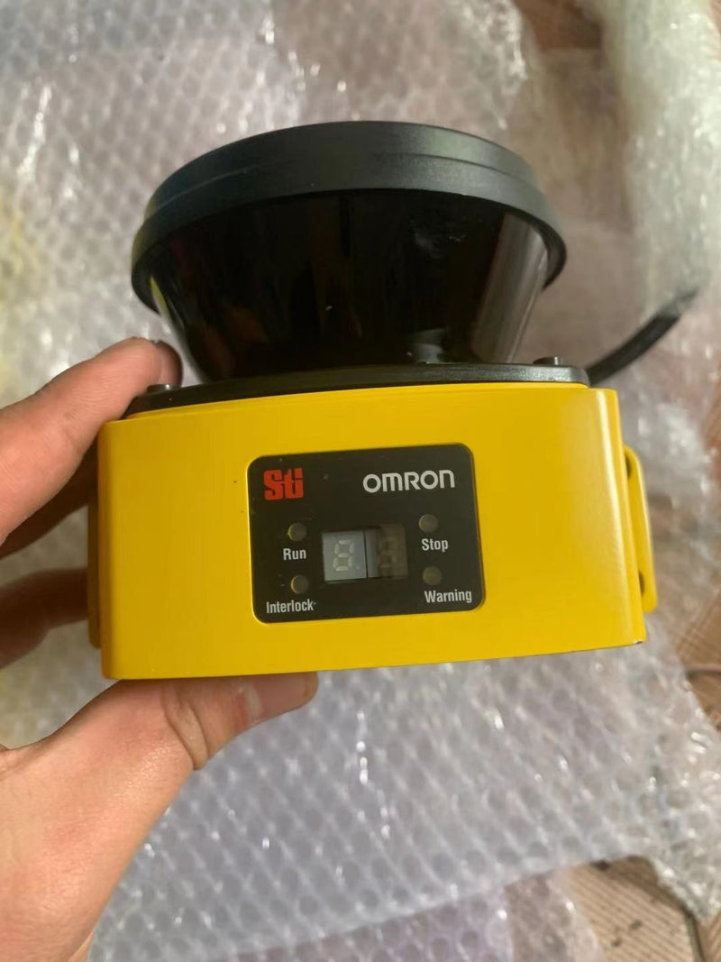 Omron OS32C-BP