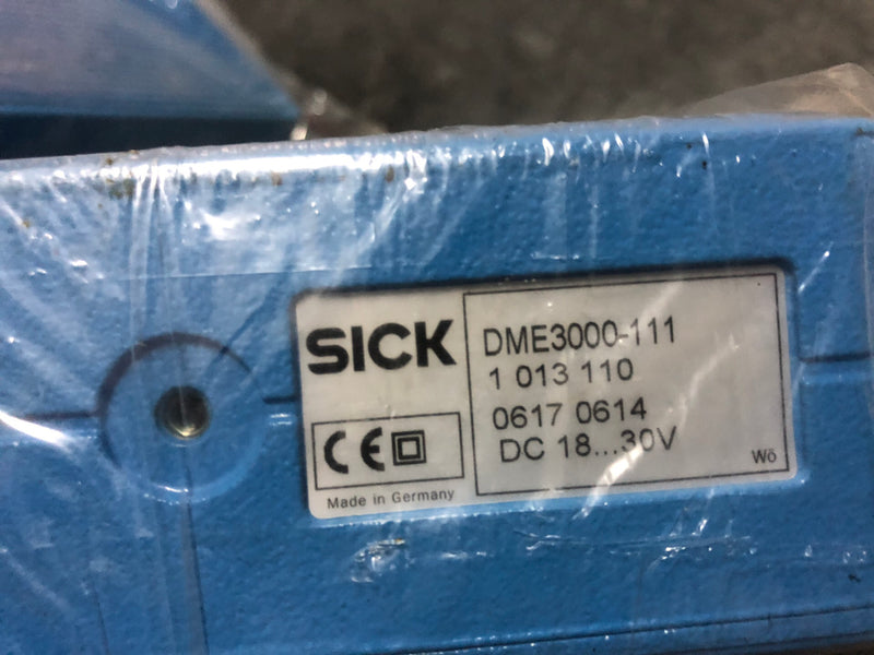 sick DME3000-111S01 new